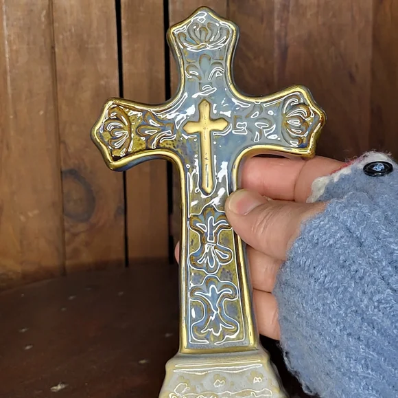 Gold and Gray Ceramic Cross - Picture 12 of 12